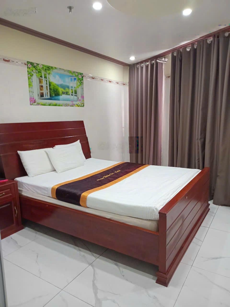 58 tỷ về 46 tỷ - bán khách sạn ngay khu k300 - thu nhập 250tr - hầm 7 tầng - 37 phòng full nội thất