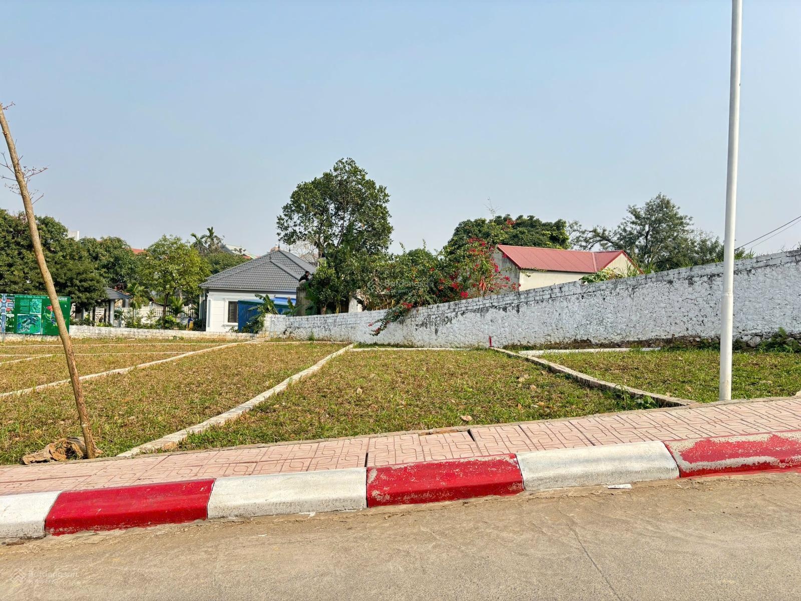 Bán rẻ đất Xuân Mai Hà Nội - Hơn 2 tỷ lô 100m2