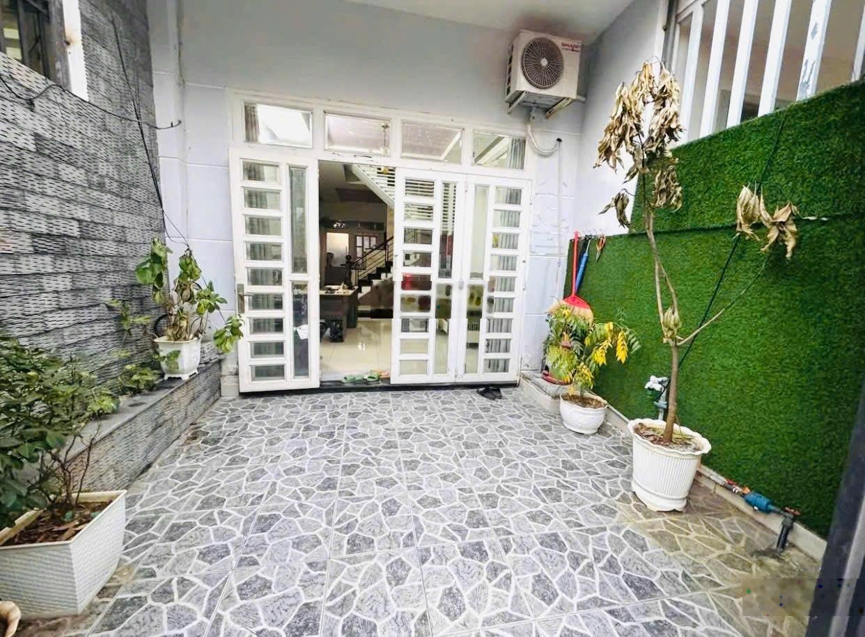 3 TẦNG 60 m2 sân rộng để xe Linh Tây hẻm xe hơi nhà ĐẸP KIÊN CỐ PHẠM VĂN ĐỒNG