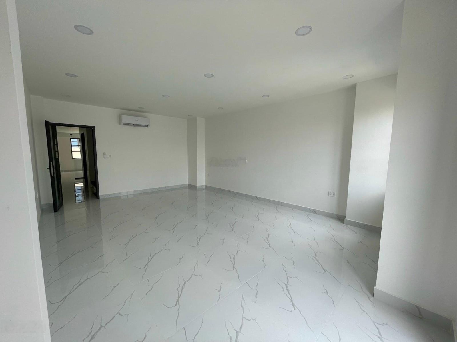 Cho thuê nhà mặt tiền Phan Văn Trị khu City Land Park Hills Gò Vấp giá 55 triệu/tháng