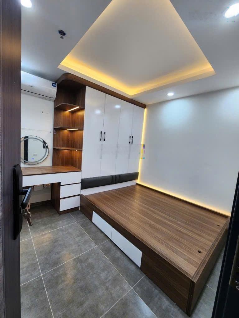 Bán nhà Phú Mỹ, Mỹ Đình, 51m2, MT4.8m, giá 10 tỷ, nhà đẹp ở ngay, full nội thất, ngõ nông, gần ô tô