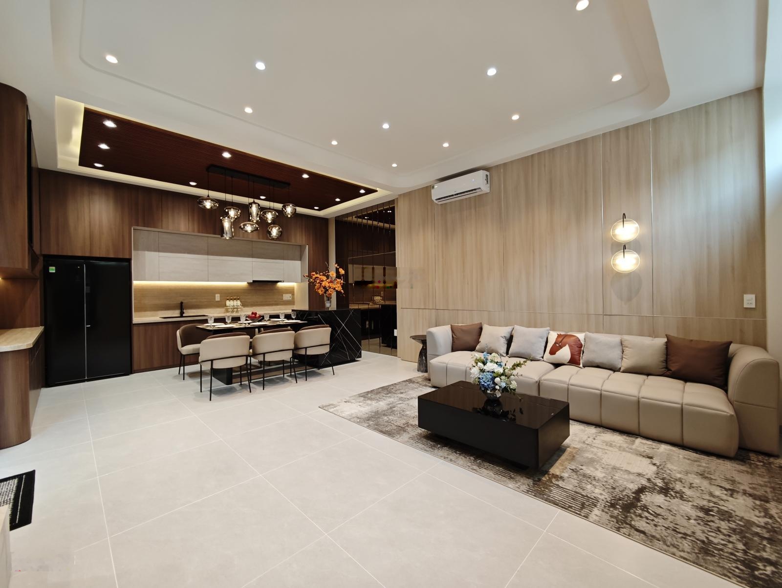 Nhà đẹp Huỳnh Tấn Phát, 8,7 tỷ, 68 m2,1 trệt 2 lầu+sân thượng, 3PN, 3WC, full nội thất