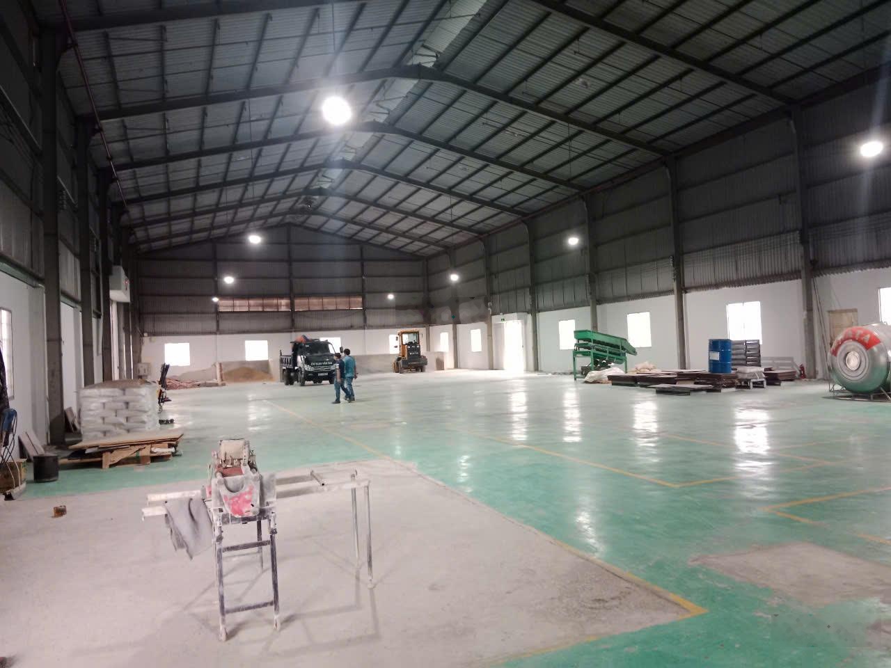 Cho thuê xưởng lớn cần giuộc khuôn viên 7.000m2 - hệ thống pccc tự động - xe cont 24/7
