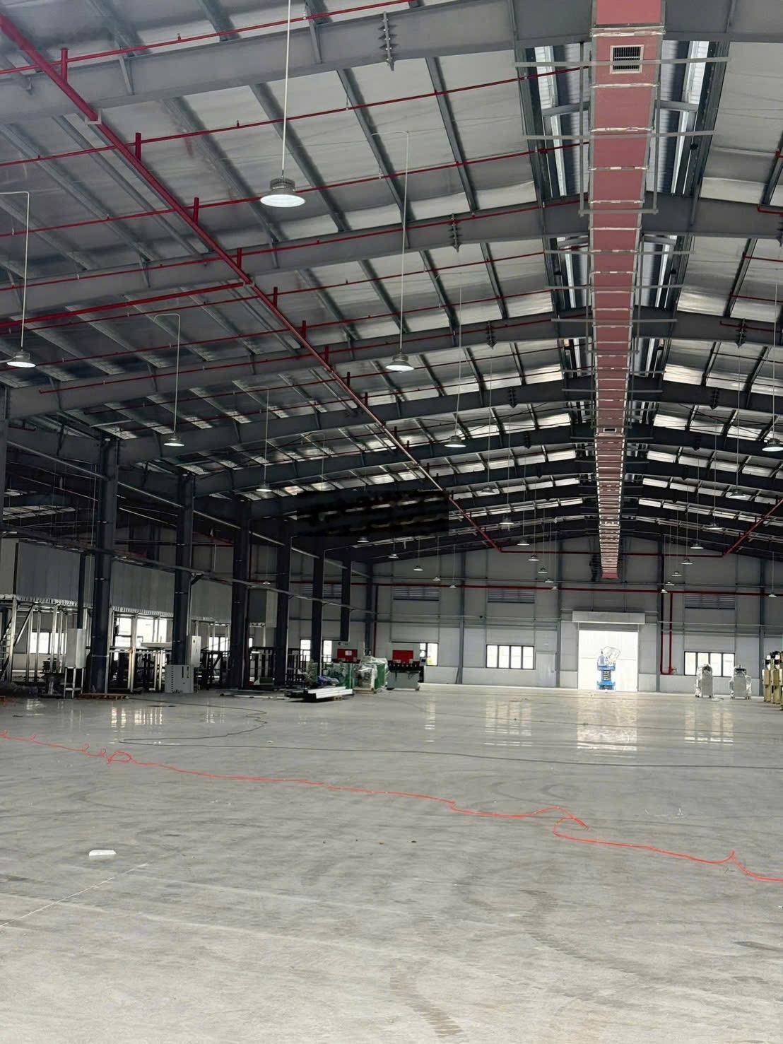 Cho thuê kho xưởng 5400m KCN Gia Phú, Ninh Bình ( có ngăn đôi thành 2200m)