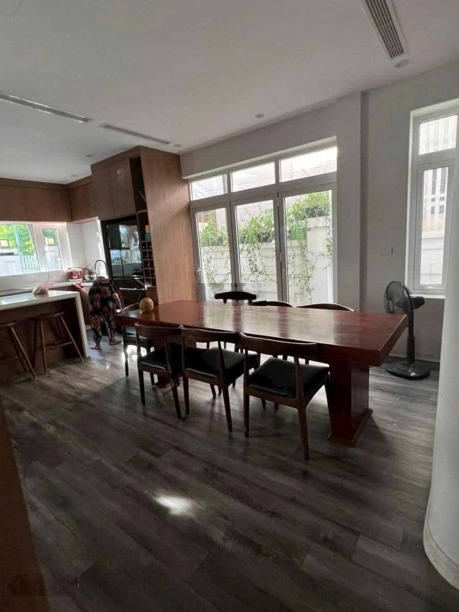 Chính chủ cần bán nhà Kim Mã - Ba Đình - 55m 5 tầng - 20m ra ô tô tránh - nhà dân xây 4 ngủ