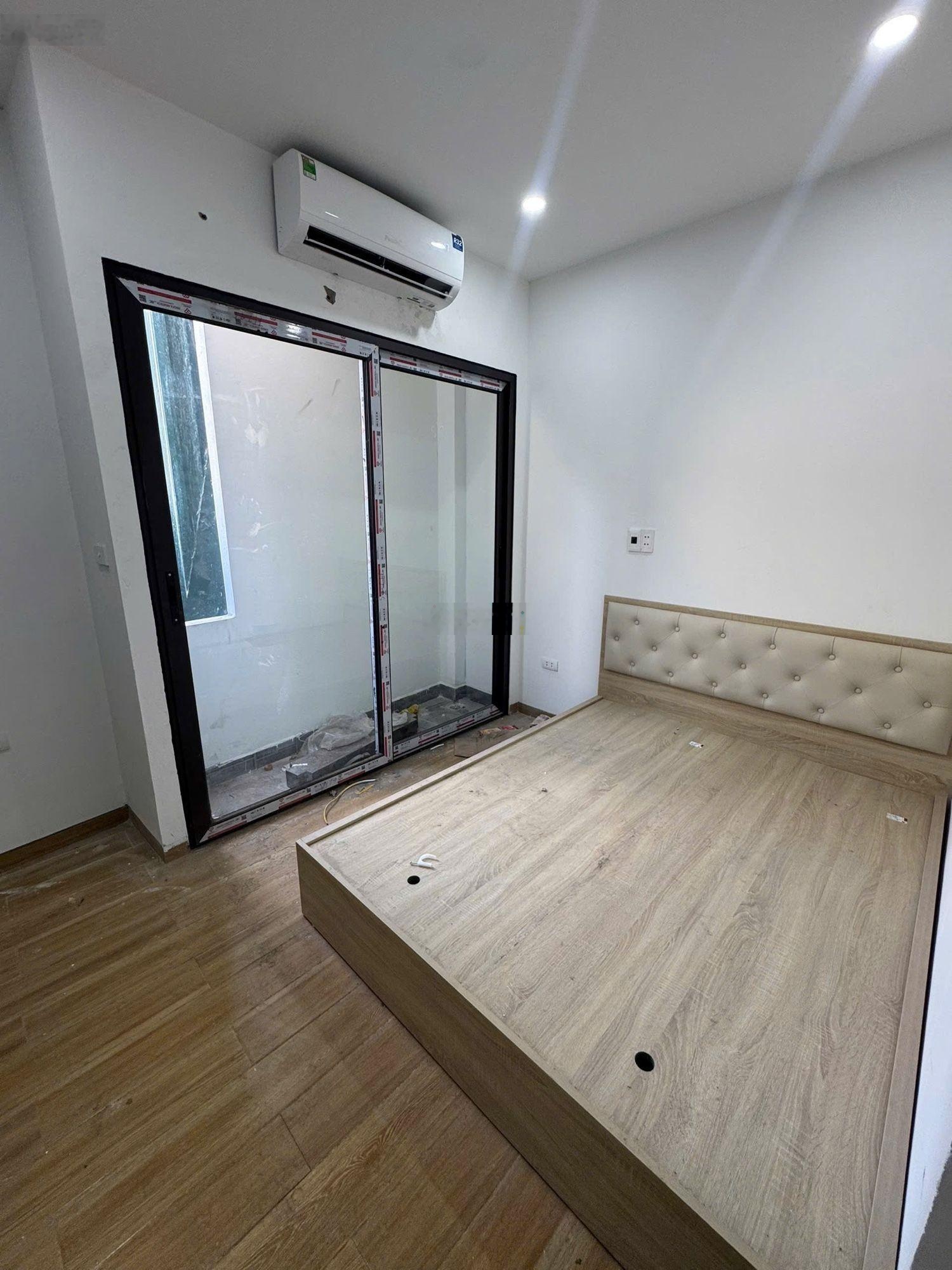 Nhà mới trung tâm Khâm Thiên, CCMN doanh thu gần 700 triệu/năm giữ tiền an toàn, lại sinh lời