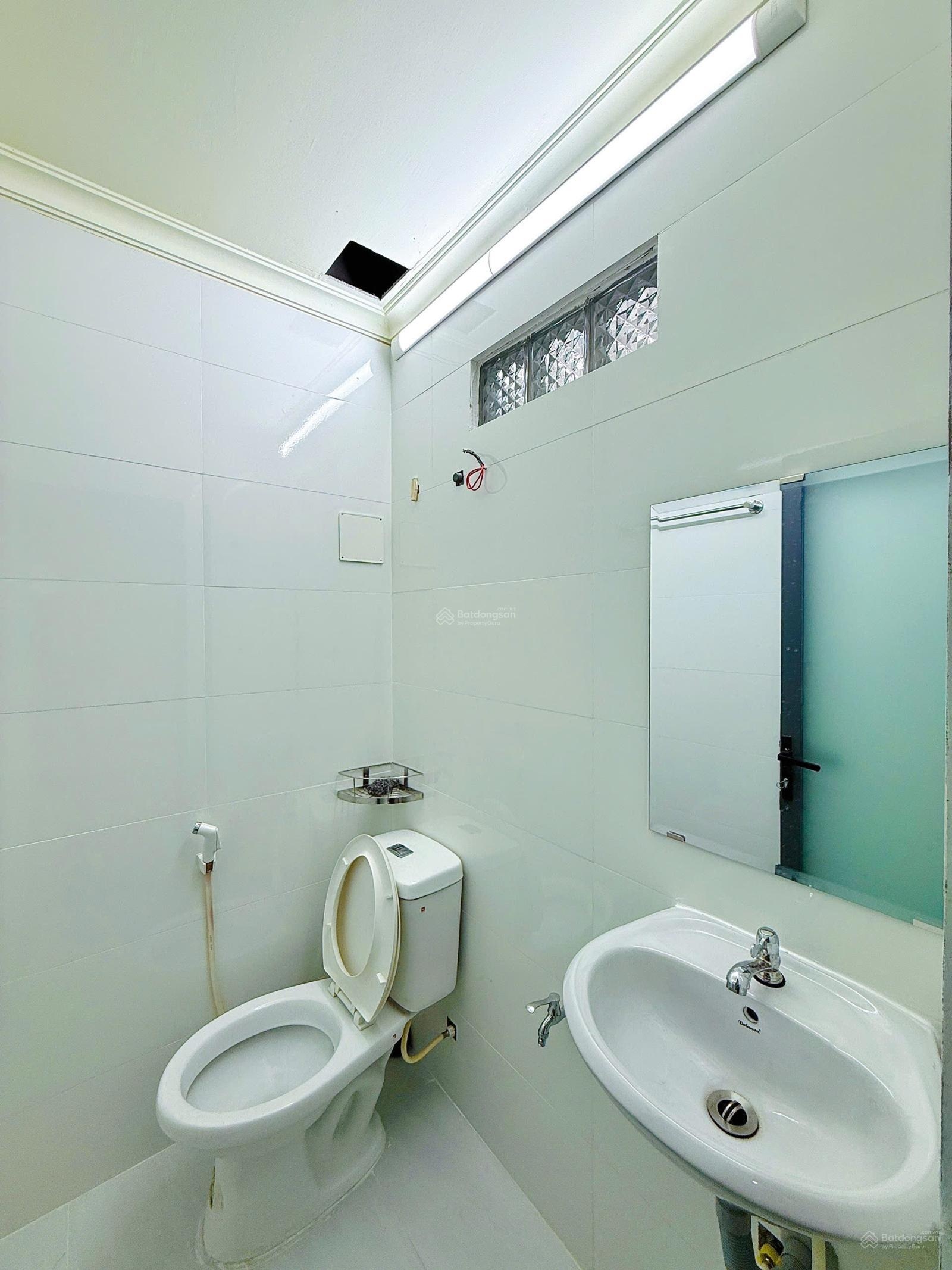 Hxh 4 chỗ - dài 16m - gần chợ hạnh thông tây