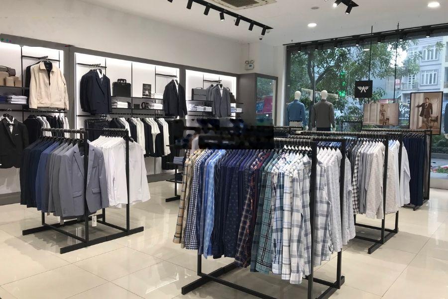Cho thuê nhà mặt phố Xuân Thuỷ mặt tiền rộng 8m,diện tích 80m2 x 3 tầng,vị trí đẹp nhất phố