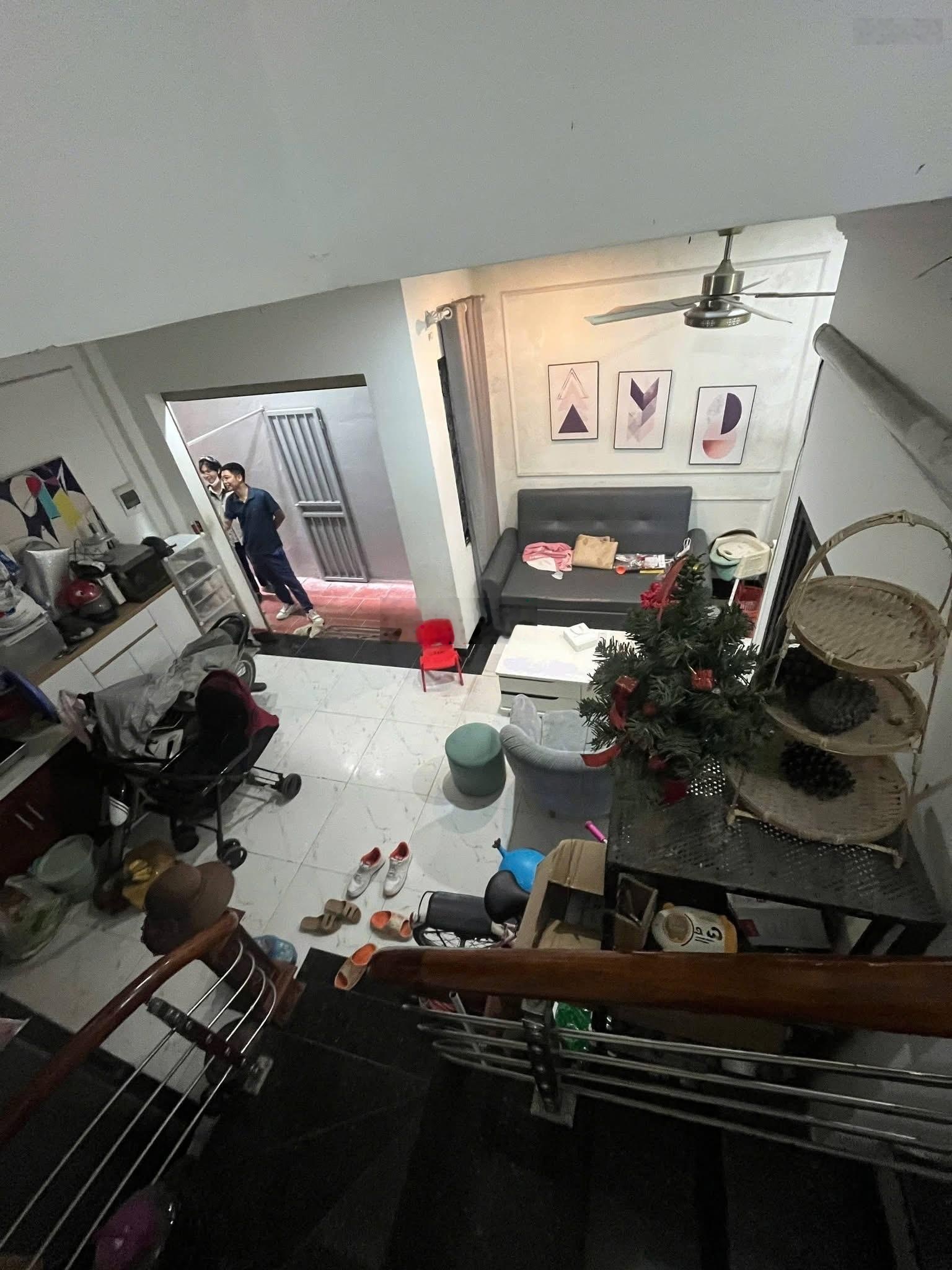 Hàng Hiếm chỉ 6,7 tỷ có nhà Đức Diễn- Cầu Diễn- 32m2- nhà mới xây 5 tầng- ngõ nông- sát ql32