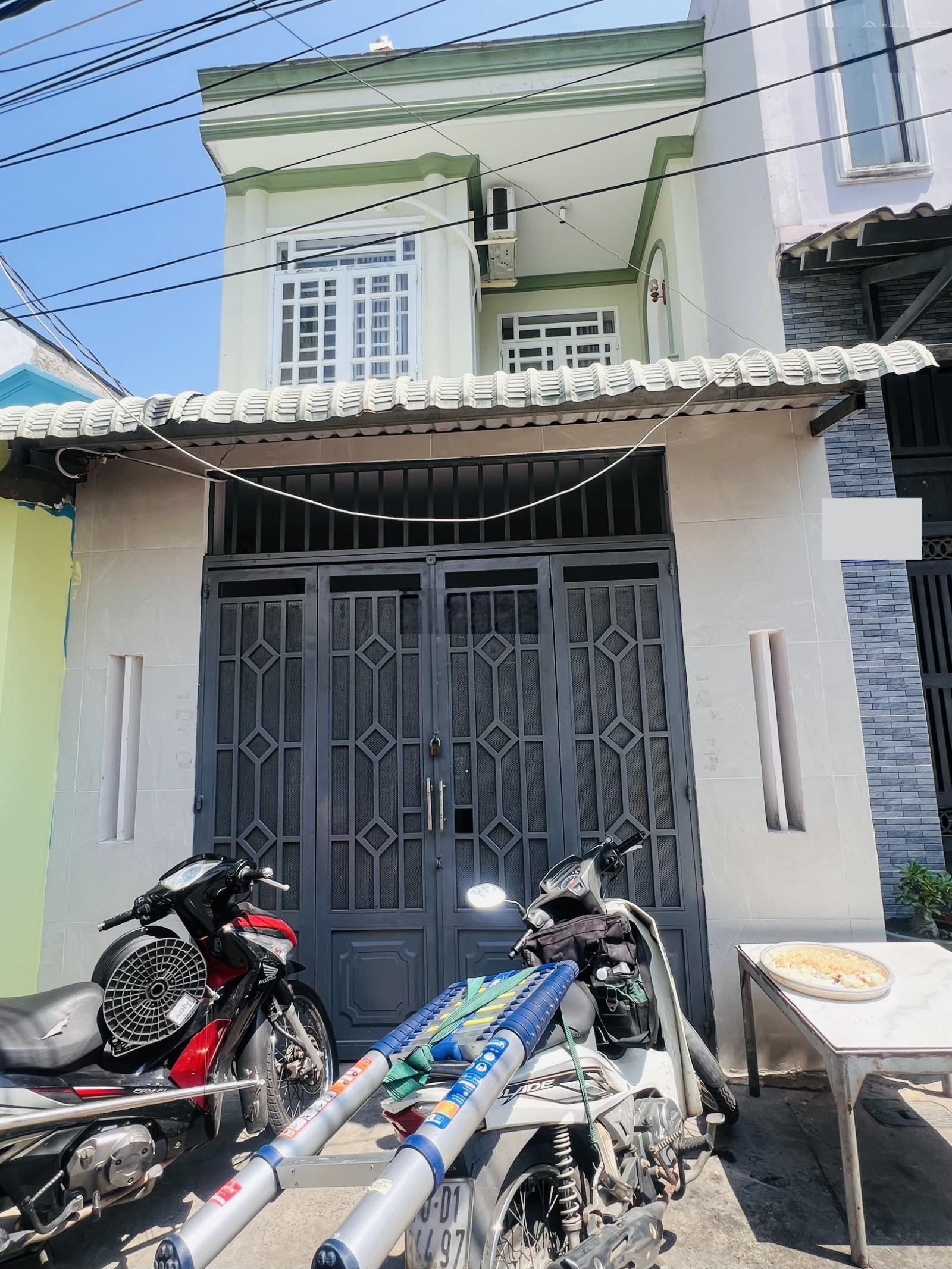 Đầu tư ngon! Bán nhà Nguyễn Hữu Tiến, Tân Phú, 80m2, 2 tầng, hẻm ô tô thông. Chỉ hơn 6 tỷ