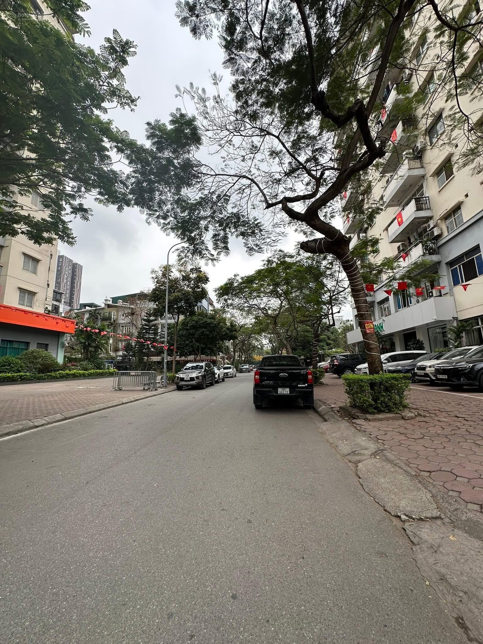 Bán nhà phân lô phố Trung Kính - DT 80m2 - Vỉa hè - Ô tô tránh - Kinh doanh - nhỉnh 35 tỷ
