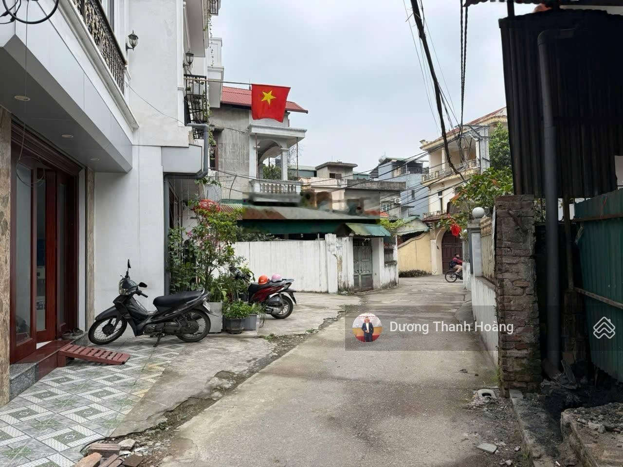 Nhà đẹp phúc lợi -ngõ thông -ô tô 7 chỗ vào tận cửa