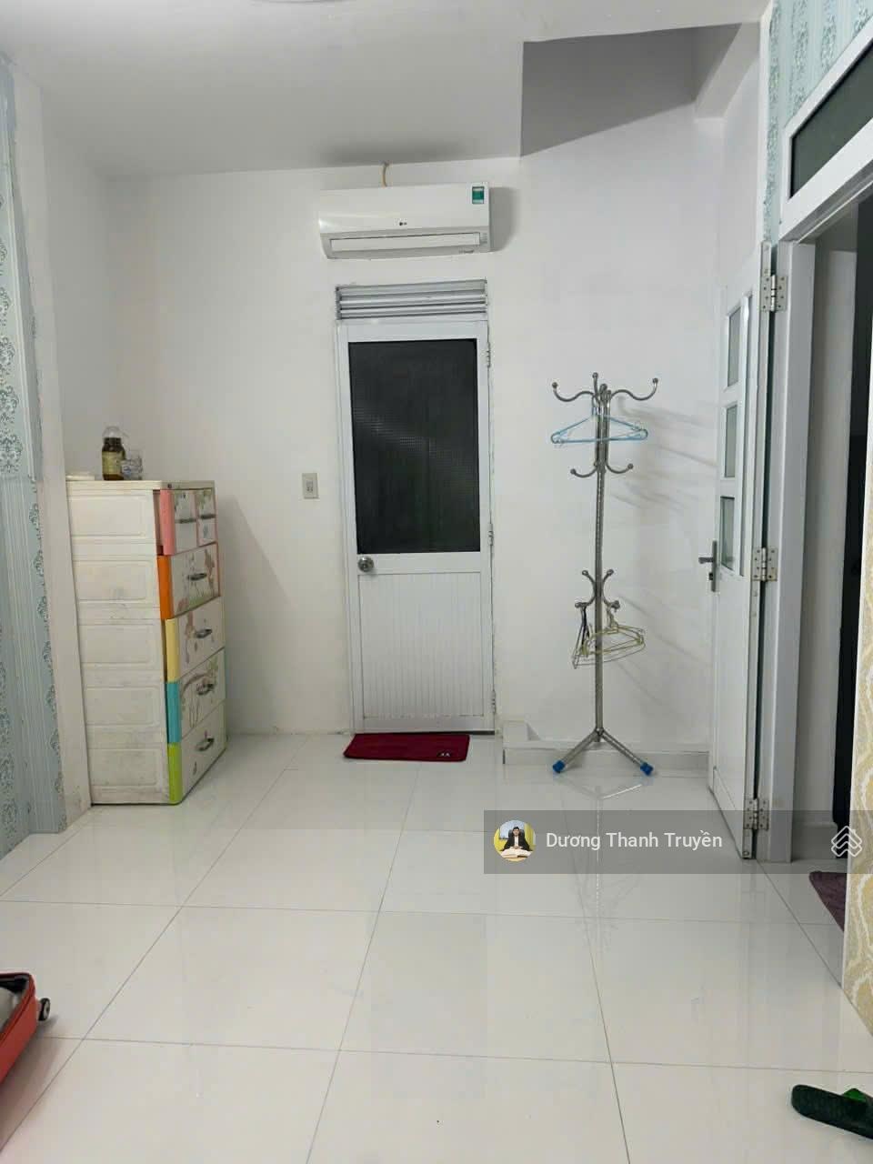 Hàng hiếm bán nhà hẻm hùng vương phố tây nha trang 3 tầng còn mới, nở hậu, gần biển, giá chỉ 5 tỷ