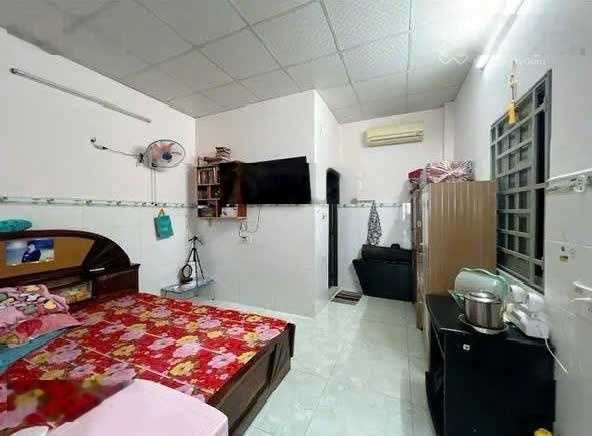 Hiếm! nhà 4 tầng hẻm 6m oto quay đầu giá chỉ hơn 5 tỷ giáp tân phú