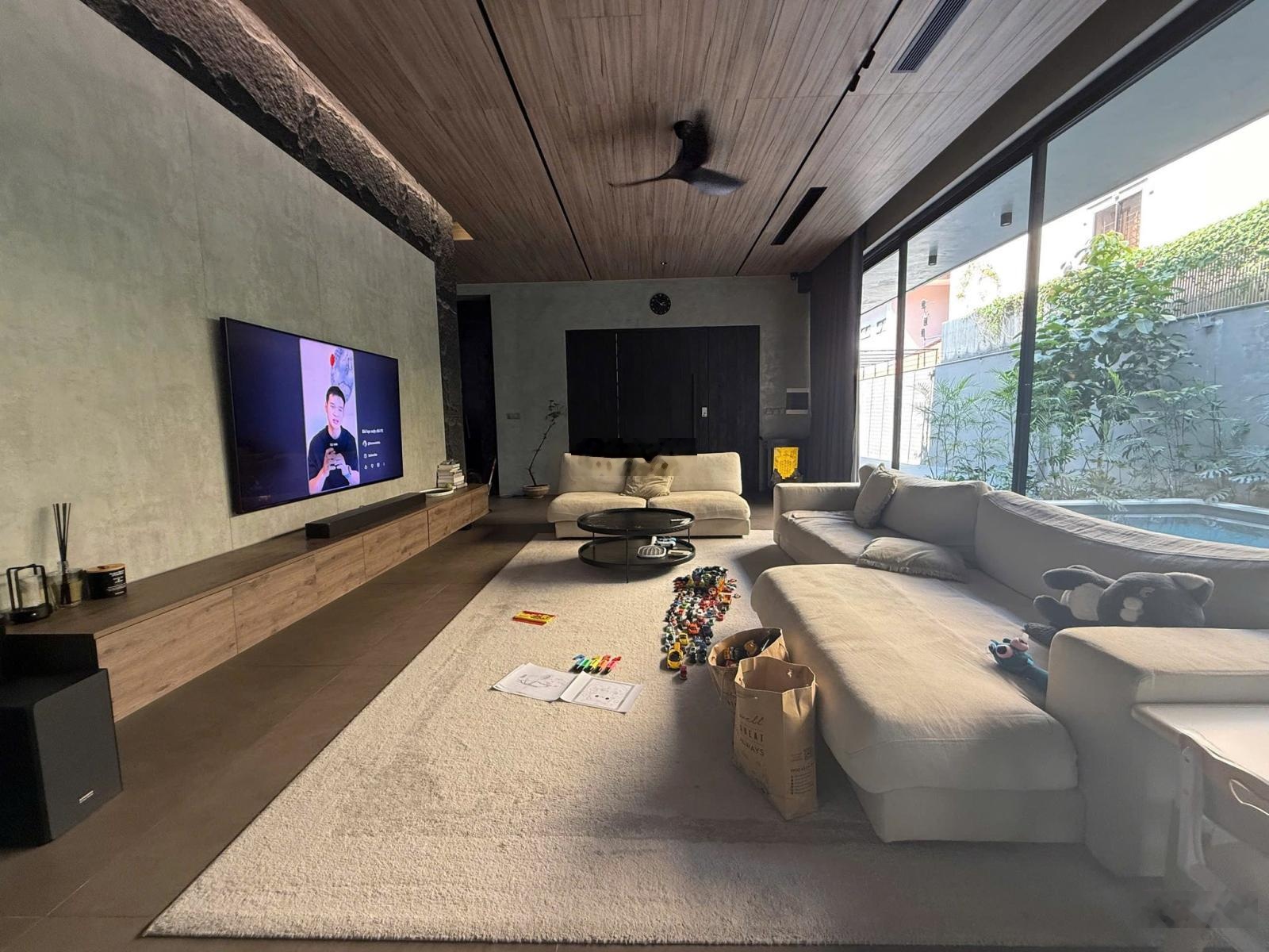 Gấp sale biệt thự vip - 4 tầng - DT khủng 580m2 (15x38m) - giá trị 135 tỷ (TL)