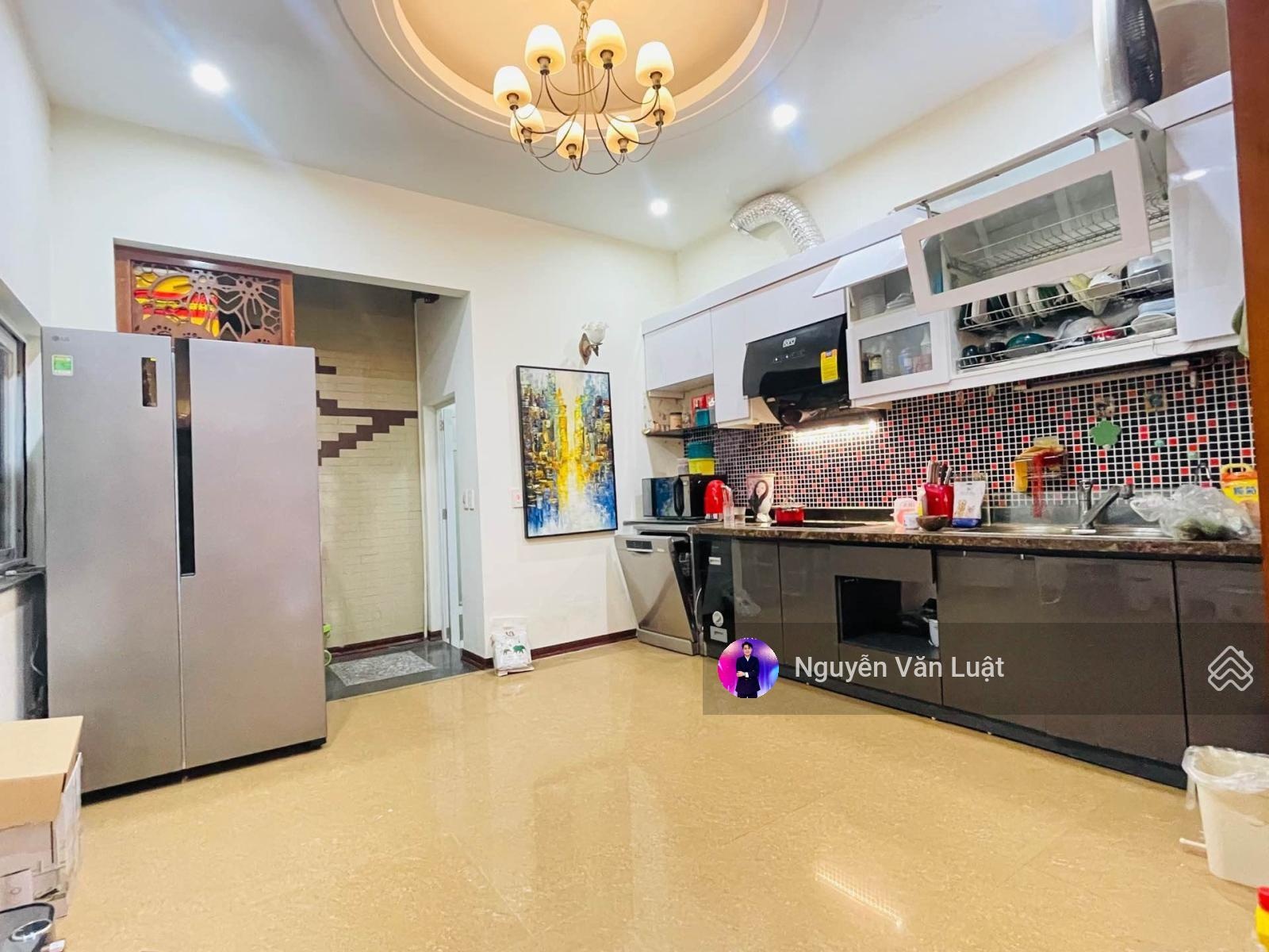 Bán Nhà Lạc Long Quân 40m2 x 5 Tầng , Ngõ Nông Trước Nhà Rộng 3m Thoáng Sáng , Ngõ Thông Các Ngả