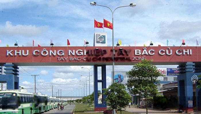 Định cư nước ngoài bán gấp căn nhà cấp 4 Giá 980tr đường Hương Lộ 2, Trung Lập Hạ ngay KCN Tây Bắc