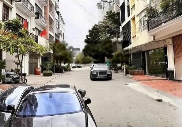 Hoa khôi nhà đẹp, thang máy, ô tô vào nhà, Kim Mã Thượng, Ba Đình, phân lô, 37m, 11 tỷ