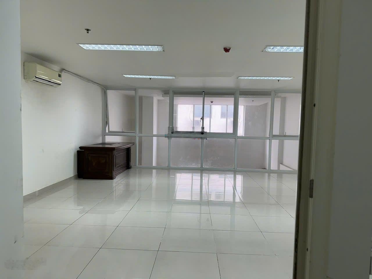 Shophouse 123m2, vị trí đẹp. Đã có Sổ Hồng Riêng, Giá tốt !
