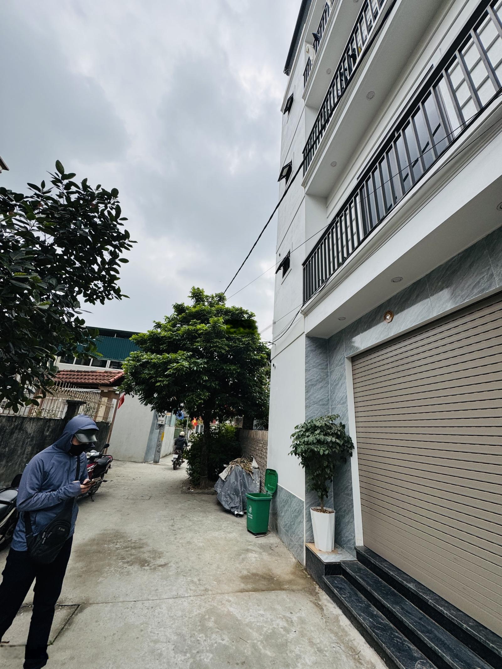Bán Nhà Phố nhổn - Lô Góc 3 mặt thoáng - Ô Tô đỗ cửa - Dòng tiền 15t/ Tháng - Giá 7.2 tỉ