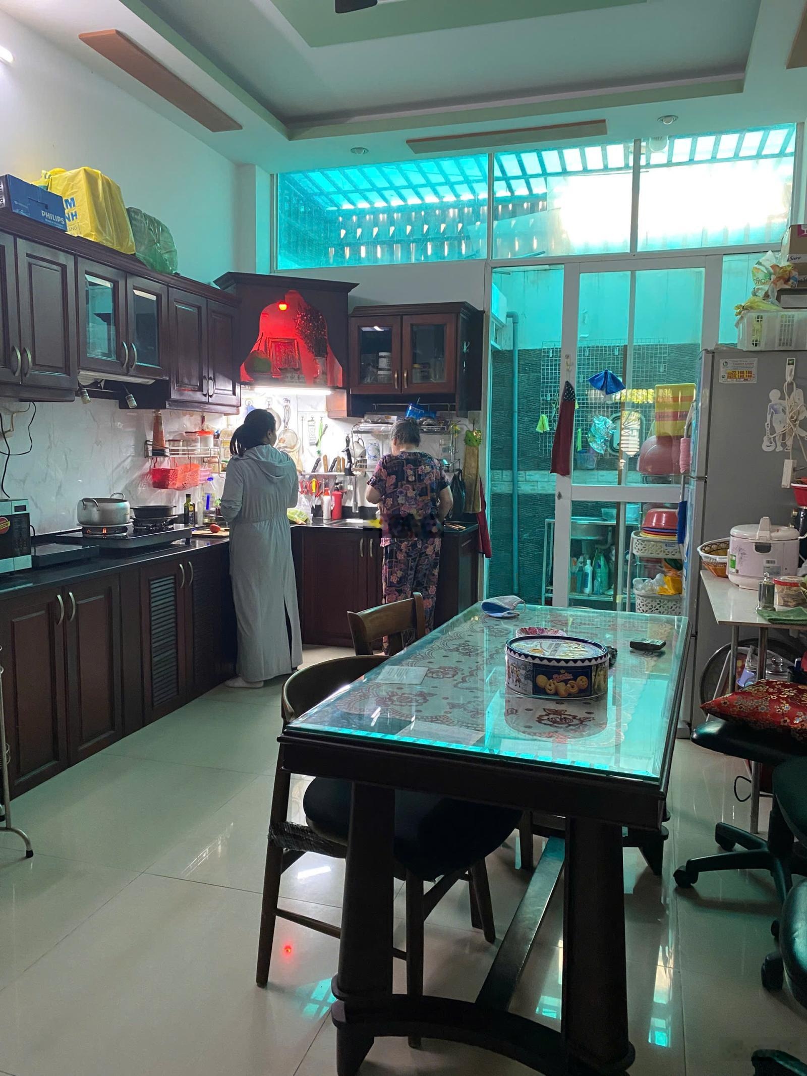 Chính chủ cần bán nhà phố KDC Nam Long Phú Thuận Quận 7. DT: 4 x 20m, 4 lầu, giá : 13 tỷ.