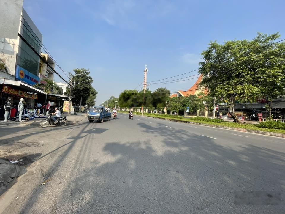 MT đường Số 7, P. Bình Trị Đông B, Q. Bình Tân - DT 10 x 20m - KC 2.5 Tấm, giá: 50 triệu/tháng