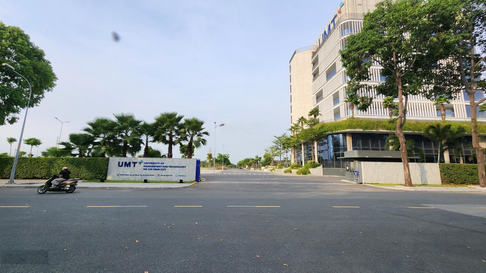 Lô sổ đỏ Dt: 8x20m - gần trường đại học UMT - thuận tiện ở và kinh doanh