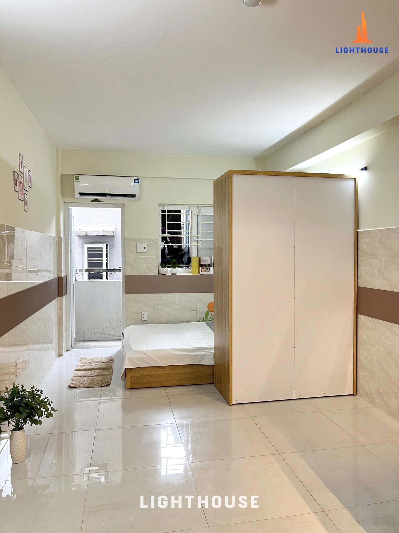 phòng có ban công zá rẻ gần BX Miền Đông- cầu Bình Triệu