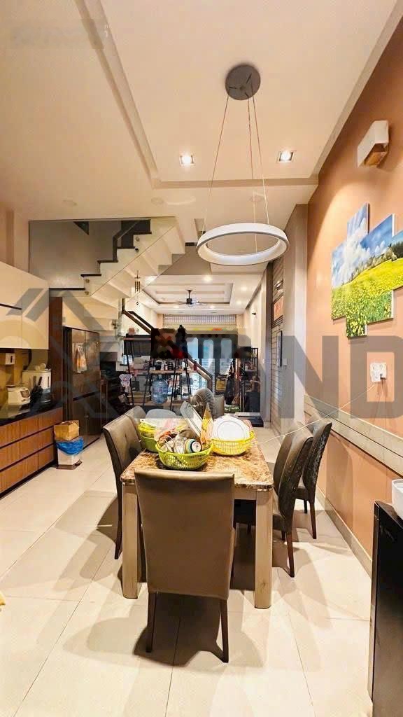 Bán nhà mới đẹp 1T3L, 4PN, 4WC - HXH đường Kha Vạn Cân - KDC an ninh dân trí cao