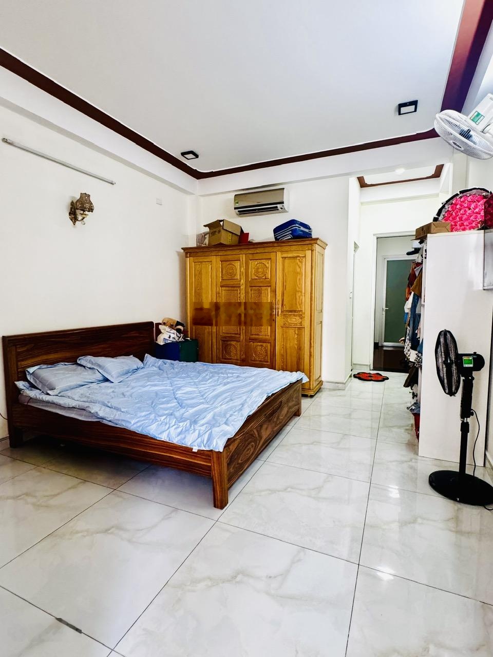Nhà phố mới, đẹp 4 tầng - linh đông - 74m2 - 8,5 tỷ - đường thông thoáng 6m - nội thất xịn xò
