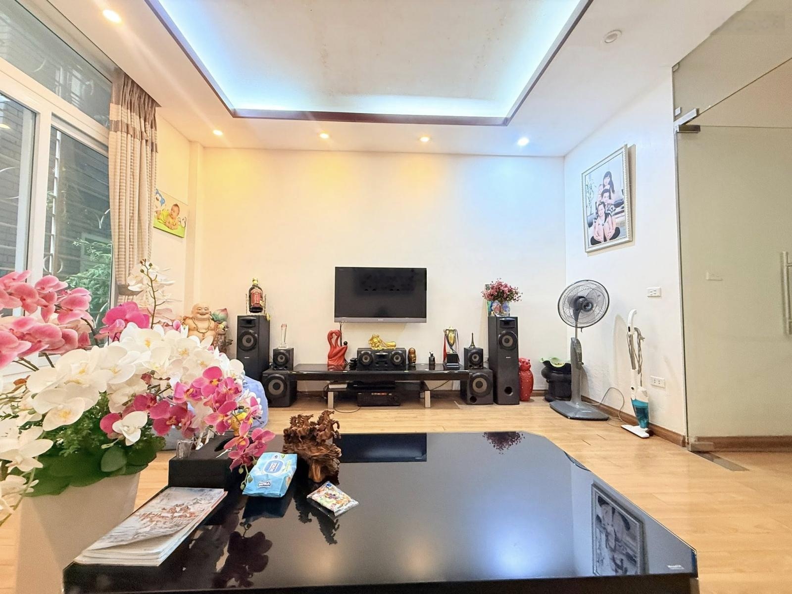 Nhà PL Đài Truyền Hình - Nguyễn Chí Thanh 66m2. 5 tầng, ô tô tránh, ngõ rộng 6m, 2 mặt ngõ,2 thoáng