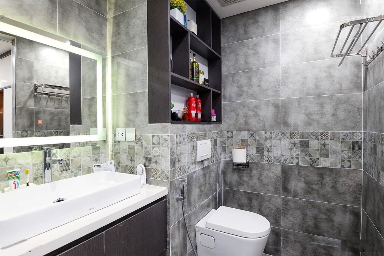 Giảm giá bán gấp gia đình tôi chuyển nhà vào Sài Gòn cần bán 2 căn 95m và 125m2 ban công ĐN tặng đồ