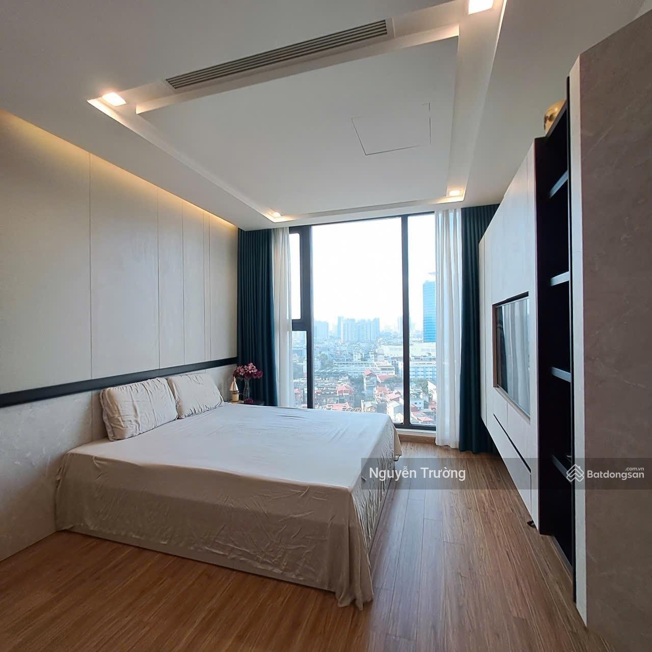 Bán cắt lỗ căn hộ 80m2, 2PN 2VS, sẵn sổ, full đồ đẹp, chung cư Hoàng Thành Pearl. Giá chỉ 7.9 tỷ