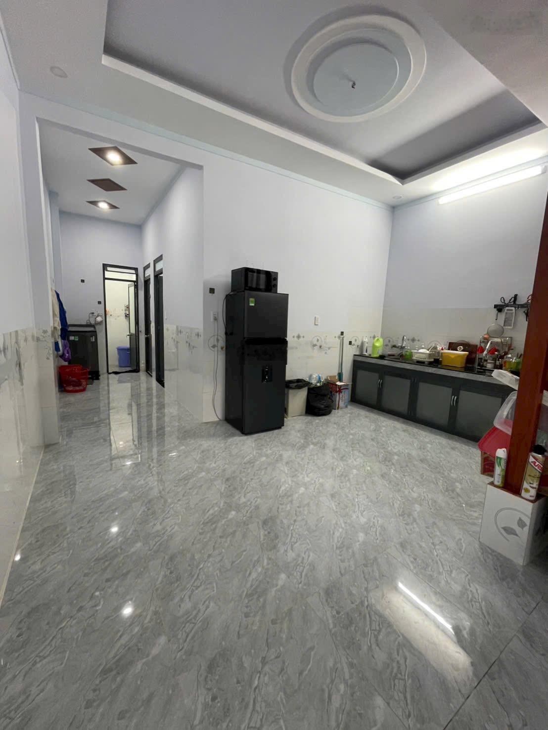 Bán nhà Tân Phong gần giáo xứ Thuận Hoà