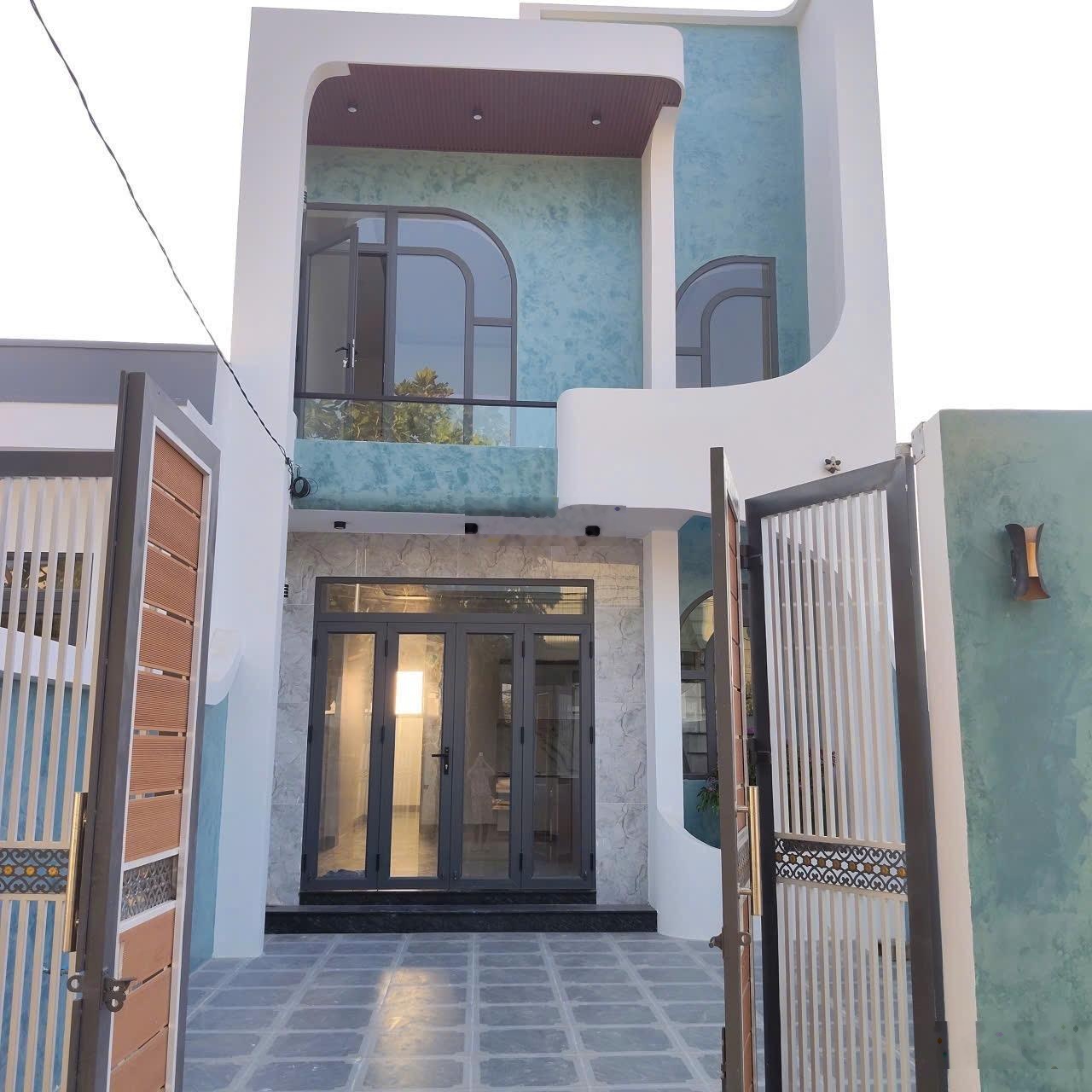 Cần bán gấp căn nhà 2 tầng (127m2) nhà mới đẹp