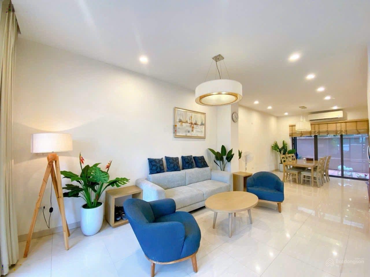 Cắt lãi liền kề, sẵn sổ, full nội thất, sát biển Hạ Long.