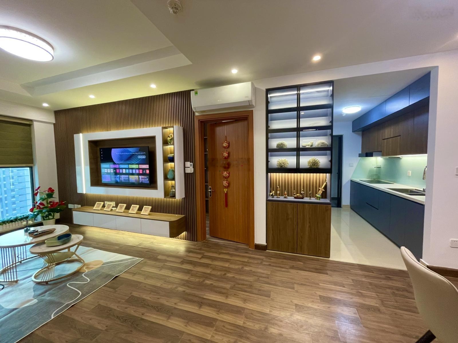 Cần bán căn hộ HD MON 61.5m2, 2PN, nhà đẹp, có Slot ô tô. ban công đông bắc. giá bán nhỉnh 6 tỷ