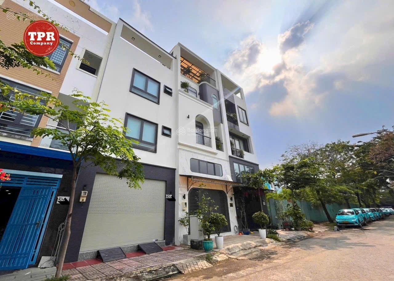HOT HOT HOT Bán nhà 4 tầng mới đẹp đường trước nhà 12m Đặng Thùy Trâm, Bình Thạnh. DT 4.9m x 13.5m