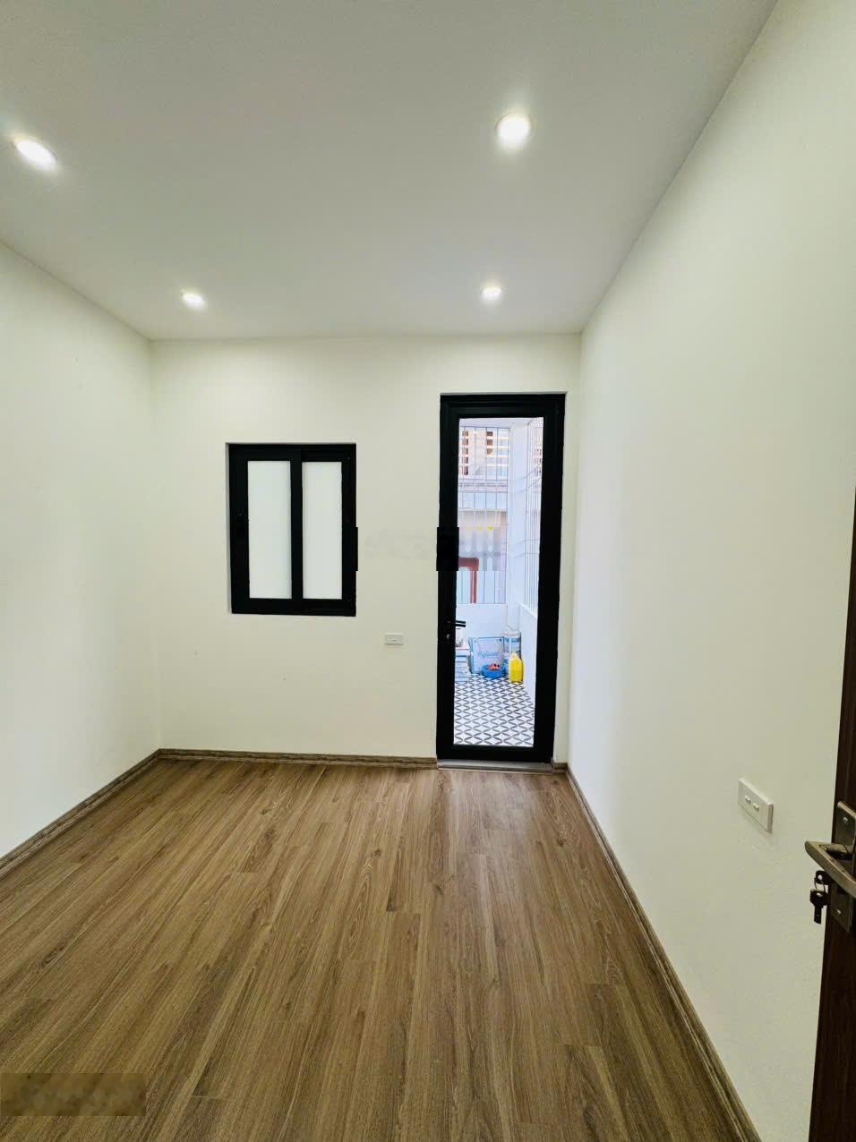 Tôi chủ nhà bán nhà 6 phòng ngủ, 40m2 5T tại Phú Đô, ngõ ô tô tránh, trước nhà 3m chỉ 8 tỷ