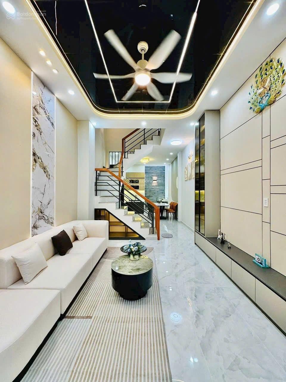 Nhà kế Bệnh viện Thống nhất, Ba Vân-Lam Sơn-Tân Bình 61m2, SHR, tiện cho thuê or ở ngay