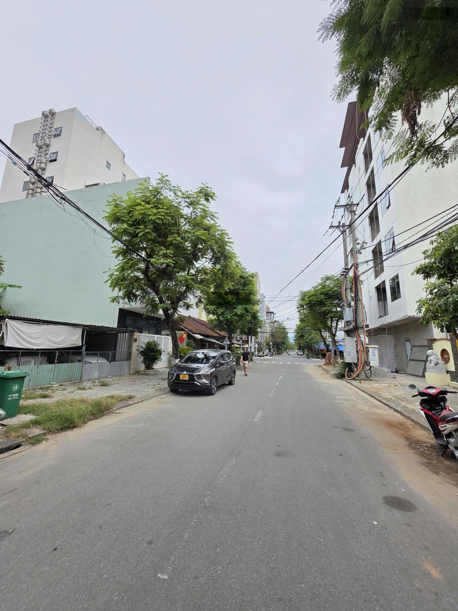 Bán lô đất đẹp mt hoàng bích sơn sát trục thông biển đông kinh nghĩa thục, cách biển 300m..