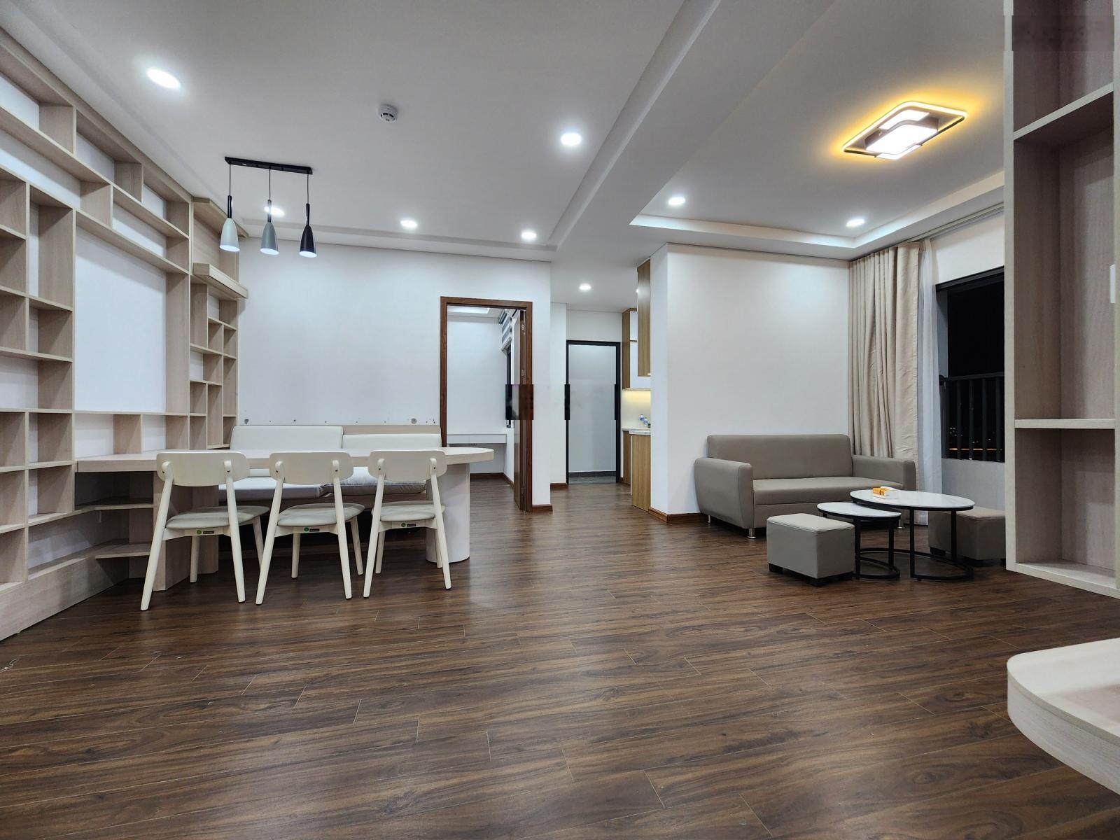 Duy nhất - cho thuê căn hộ 3 phòng ngủ cao cấp tòa Quang Vinh