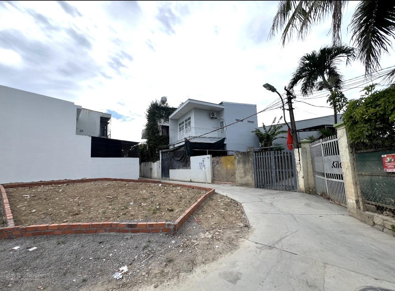 Bán đất lô góc Thái Thông, xã Vĩnh Thái cách đường chính chỉ 50m giá 2,380 tỷ lh 0911136677
