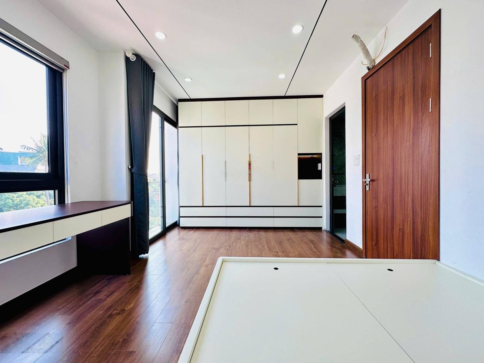 Bán nhà Trần Đại Nghĩa, ô tô tránh, ở vip, KDVP, 40m, 5T thang máy, 12.5 tỷ