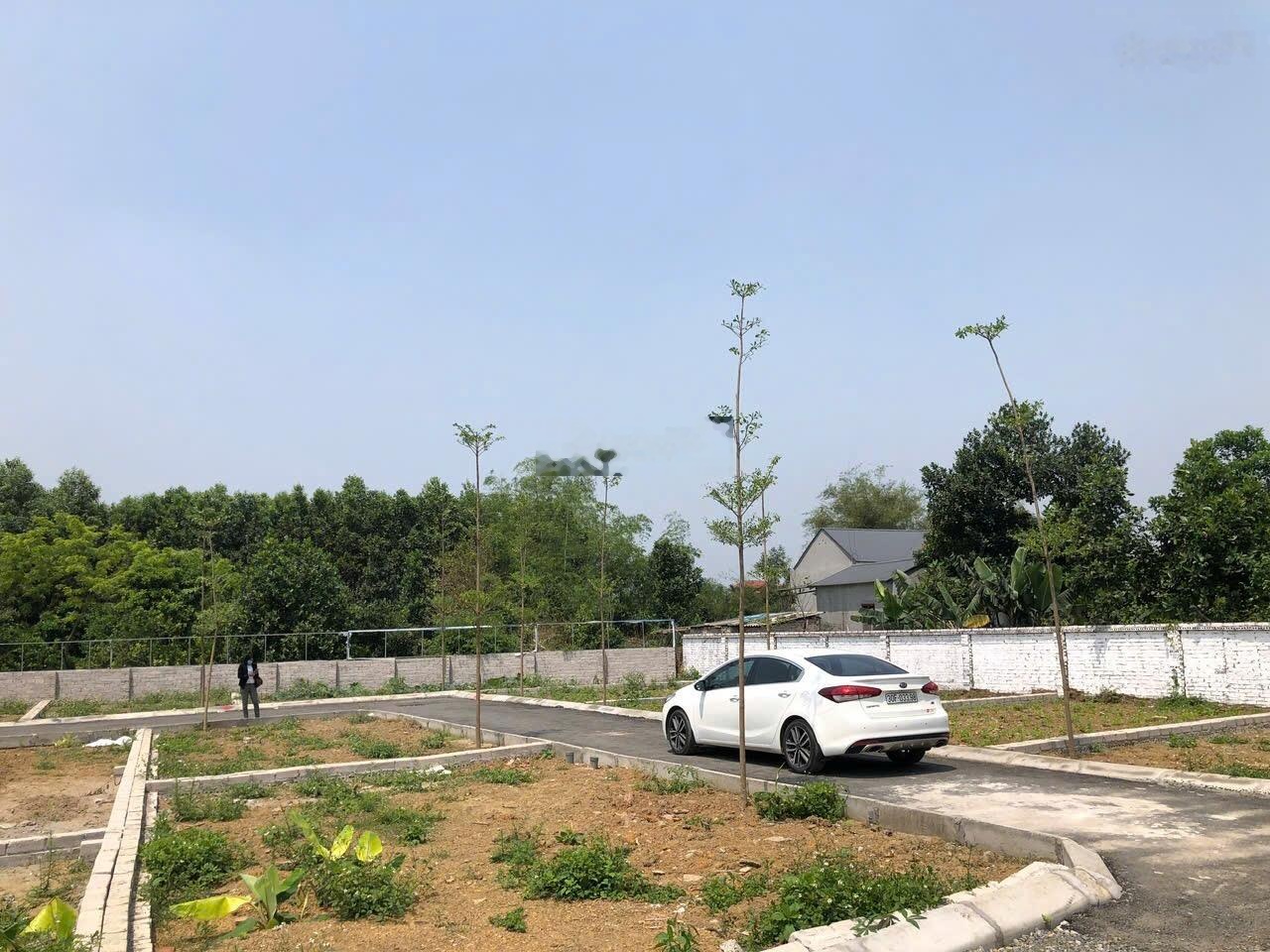 Tài chính hơn 2 tỷ anh chị tìm Tân Xã về đây nhà. 60m2 đường thông thoáng Cách trục đường chính