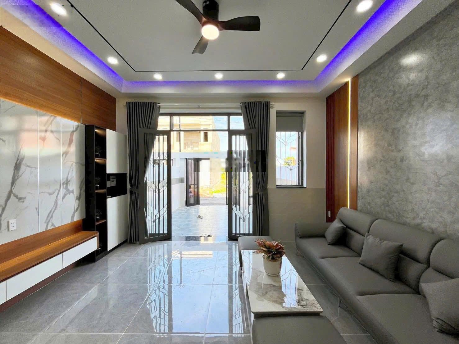 Hà phố hoàn thiện ngay P. Phước Tân sổ riêng hoàn công
