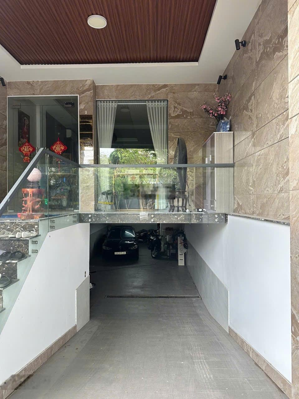 Chủ nhà cần bán nhà đường Lê Hữu Kiều 5x20m, 3 lầu, giá 29 tỷ - P. Thạnh Mỹ Lợi, Quận 2