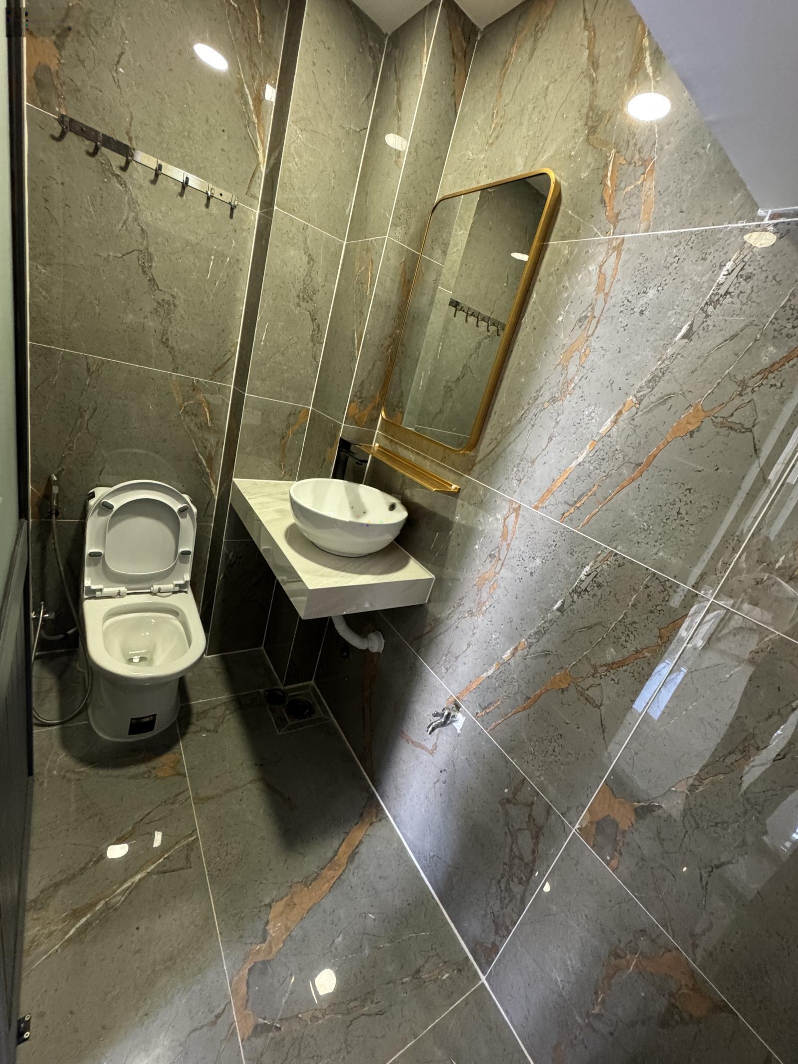 Bán CHDV 12 phòng đường Lê Lai, 10,8 tỷ, 128m2, Quận Tân Bình, TP. HCM