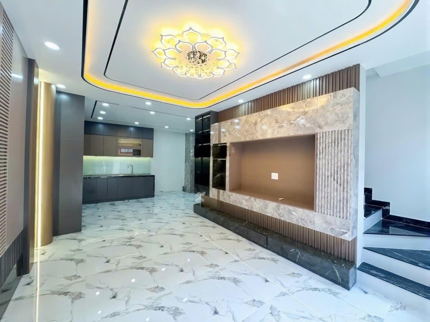 Nhà 3 tầng ngang 5m giá 5.x tỷ hiếm khu