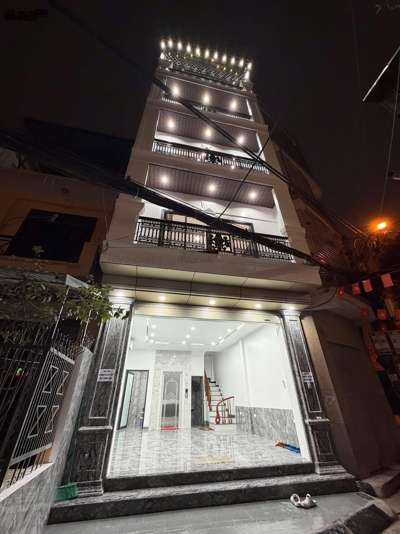 Mặt phố Hoàng Mai, giá cực rẻ không lỗi không QH